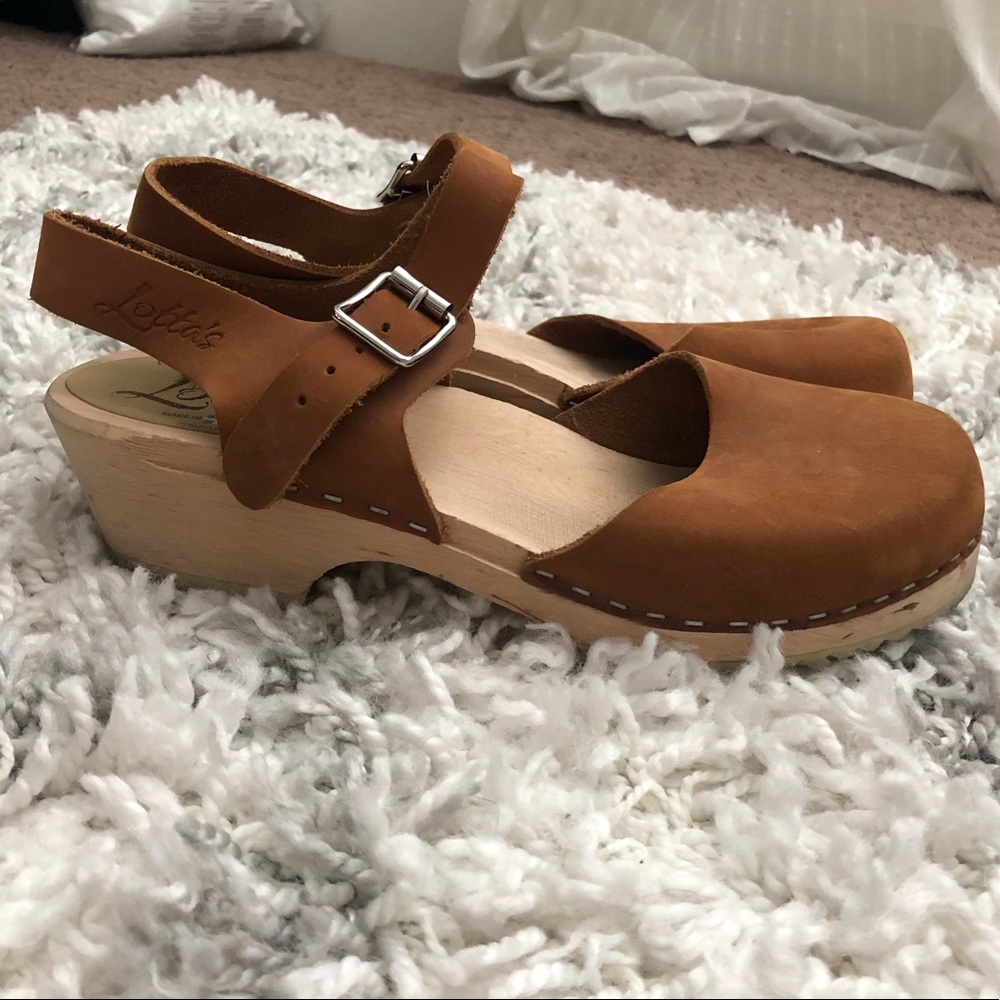 Lotta from Stockholm brown suede low wood Clog